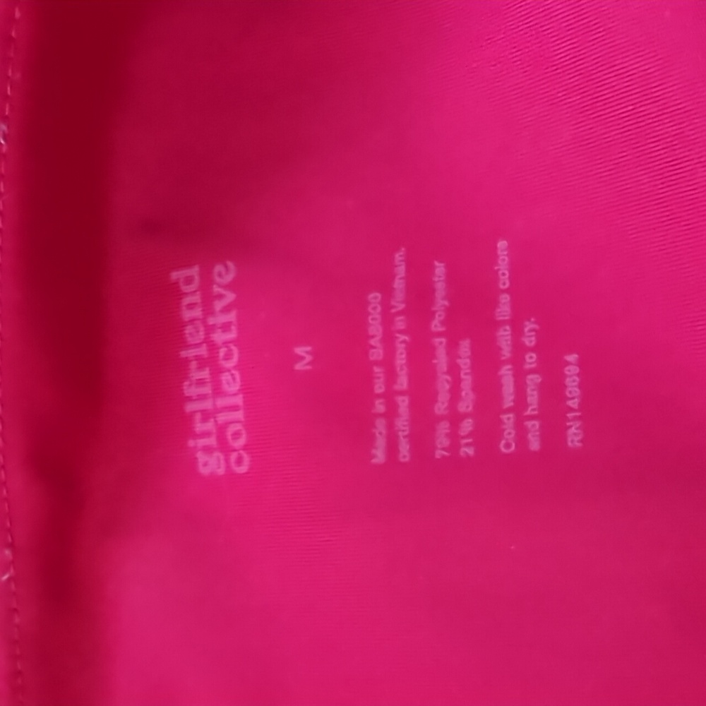 NWT Girlfriend Collective Cherry Red Compressive High Rise Leggings Size Medium - Picture 2 of 2